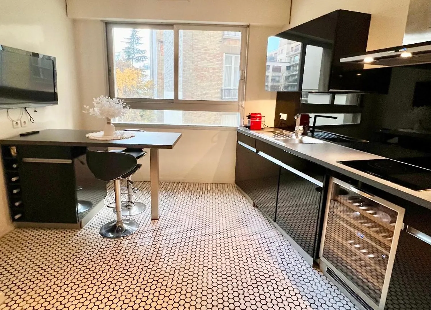 Paris Luxury Apartment 0*,  France