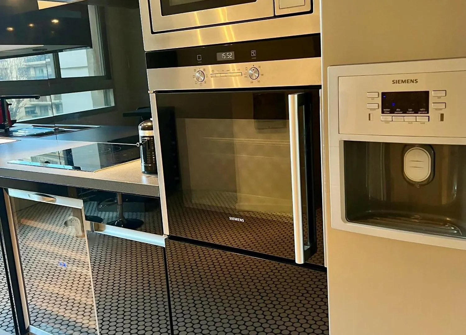 Paris Luxury Apartment 0*,  France